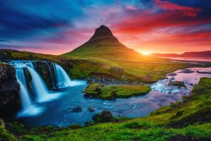 Fantastic,Evening,With,Kirkjufell,Volcano,The,Coast,Of,Snaefellsnes,Peninsula.