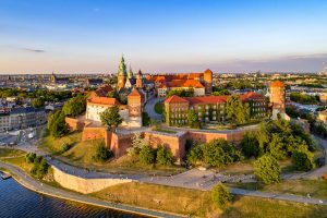 Poland.,Krakow,Skyline,With,Wawel,Hill,,Cathedral,,Royal,Wawel,Castle,